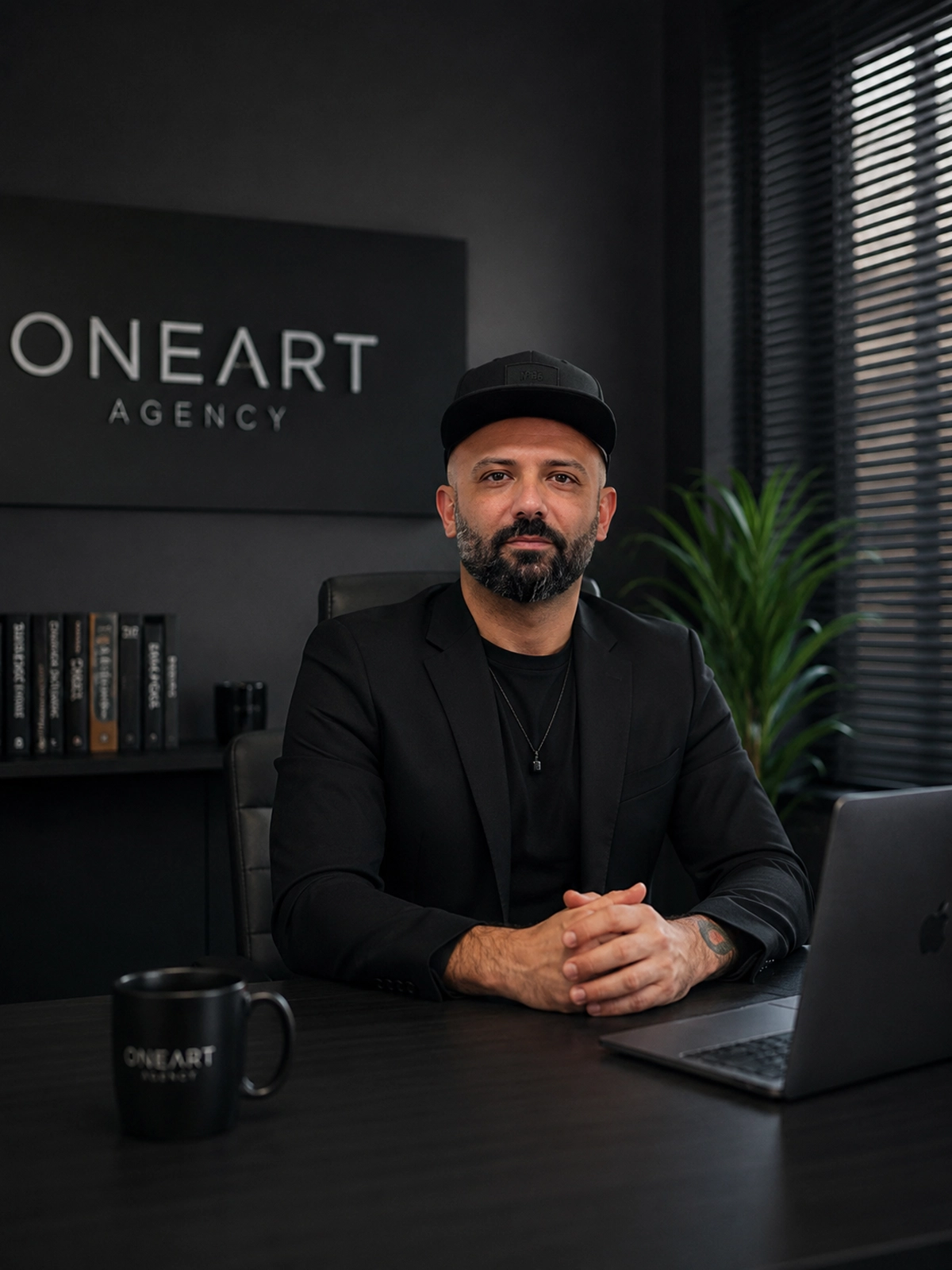 Mehmet Varlik, Inhaber und Creative Director der ONEART Agency